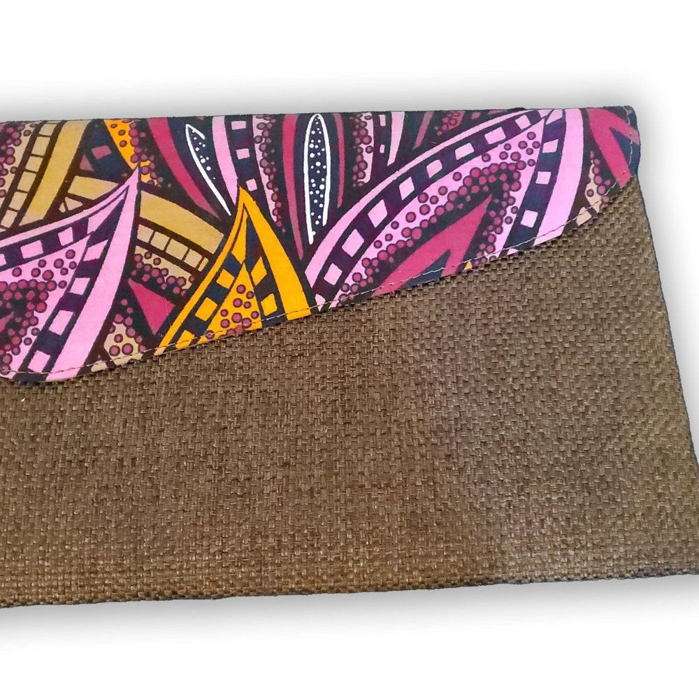 AyoMi Signature Clutch